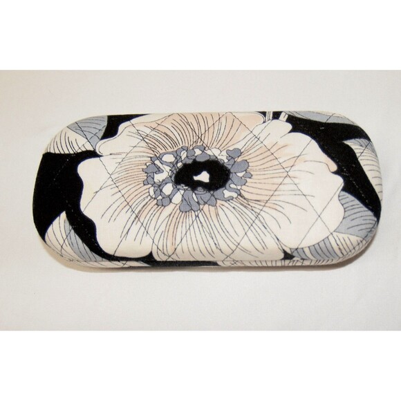 Vera Bradley Villager Camellia Retired Pattern Clamshell Eyeglass Sunglass Case - Picture 1 of 4